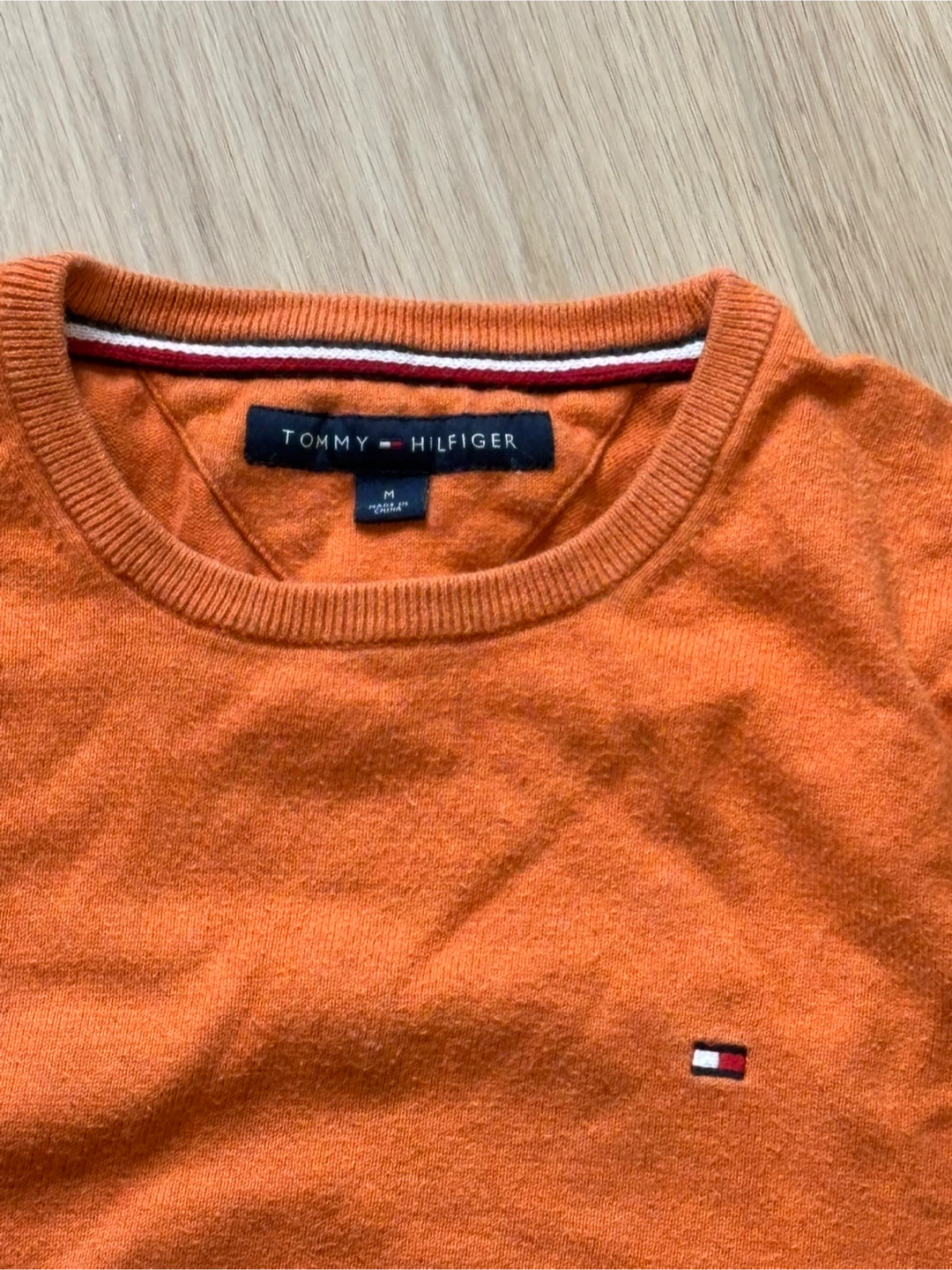Tommy Hilfiger Orange Sweater - Size Medium - photo 3