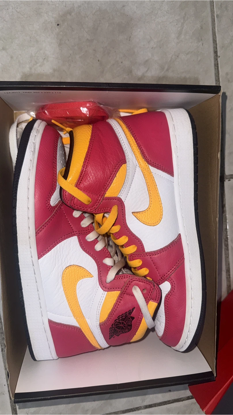 Air Jordan 1 Mid SE