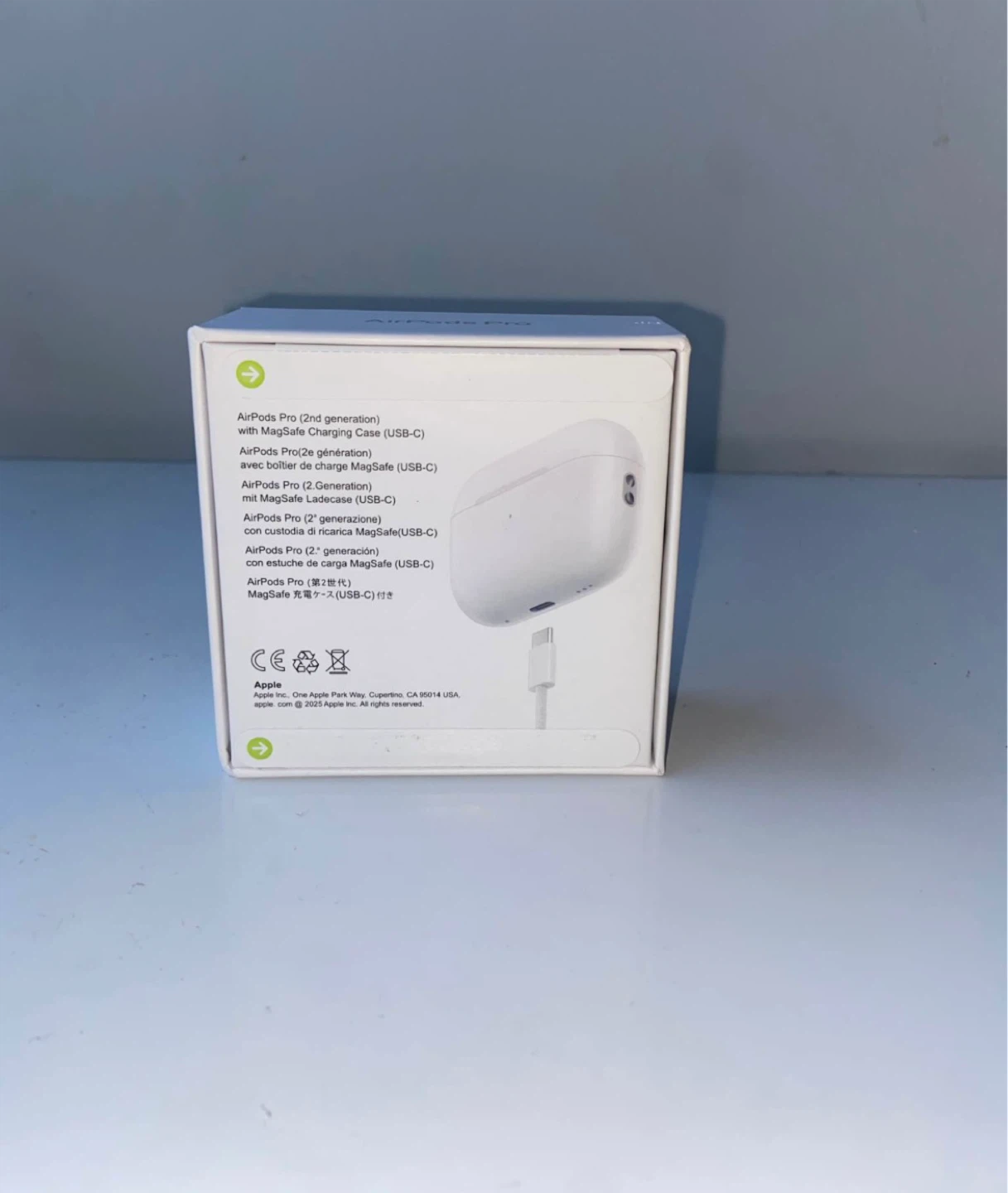 Apple AirPods Pro (2nd gen) with MagSafe Charging Case (USB-C) - photo 2