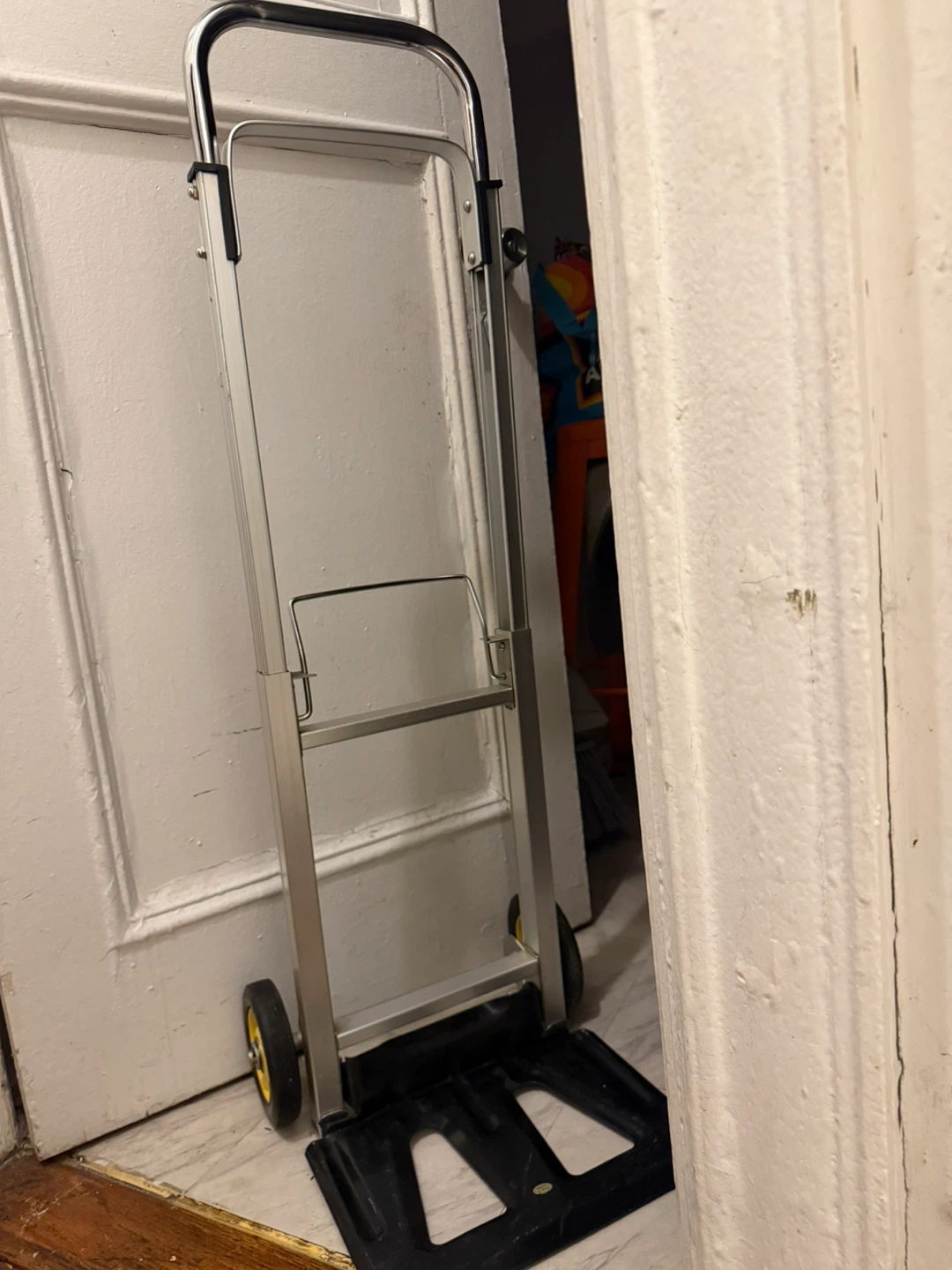Safco Aluminum Folding Hand Truck - photo 2