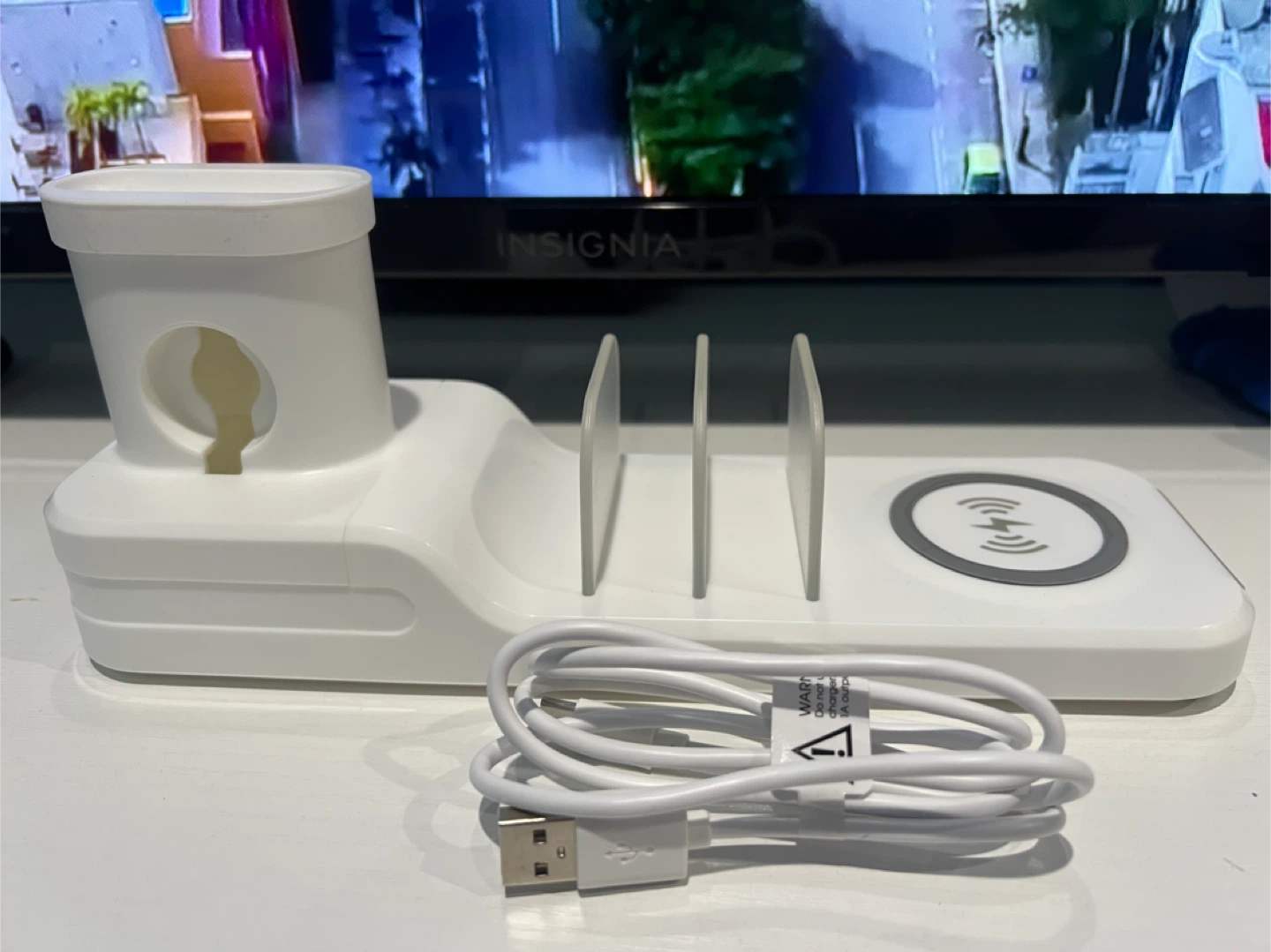 SARINA 5-in-1 Power Charging Station for Apple Watch & AirPods - photo 3