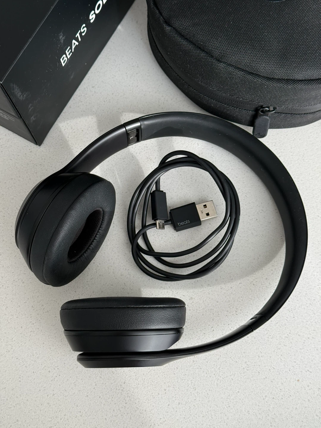 Beats Solo3 Wireless Headphones - Black - photo 3