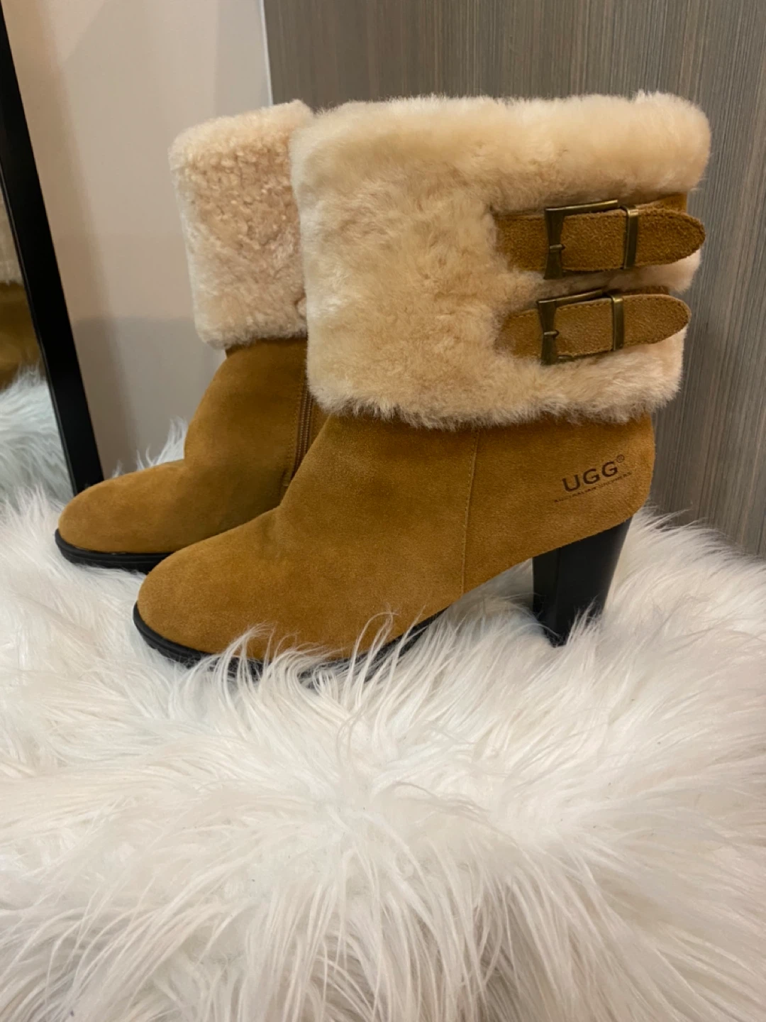 UGG Australian Shepherd Boots - Size 40