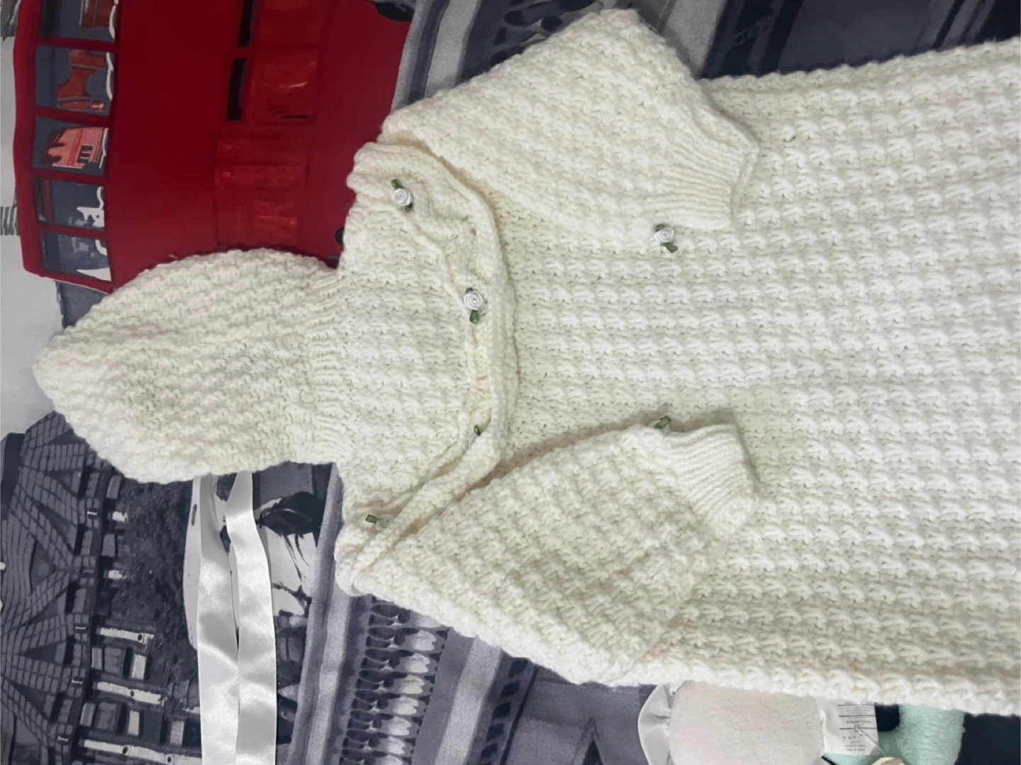 SET Knitted Baby Clothes Set with Bonnet and Rattle - photo 4