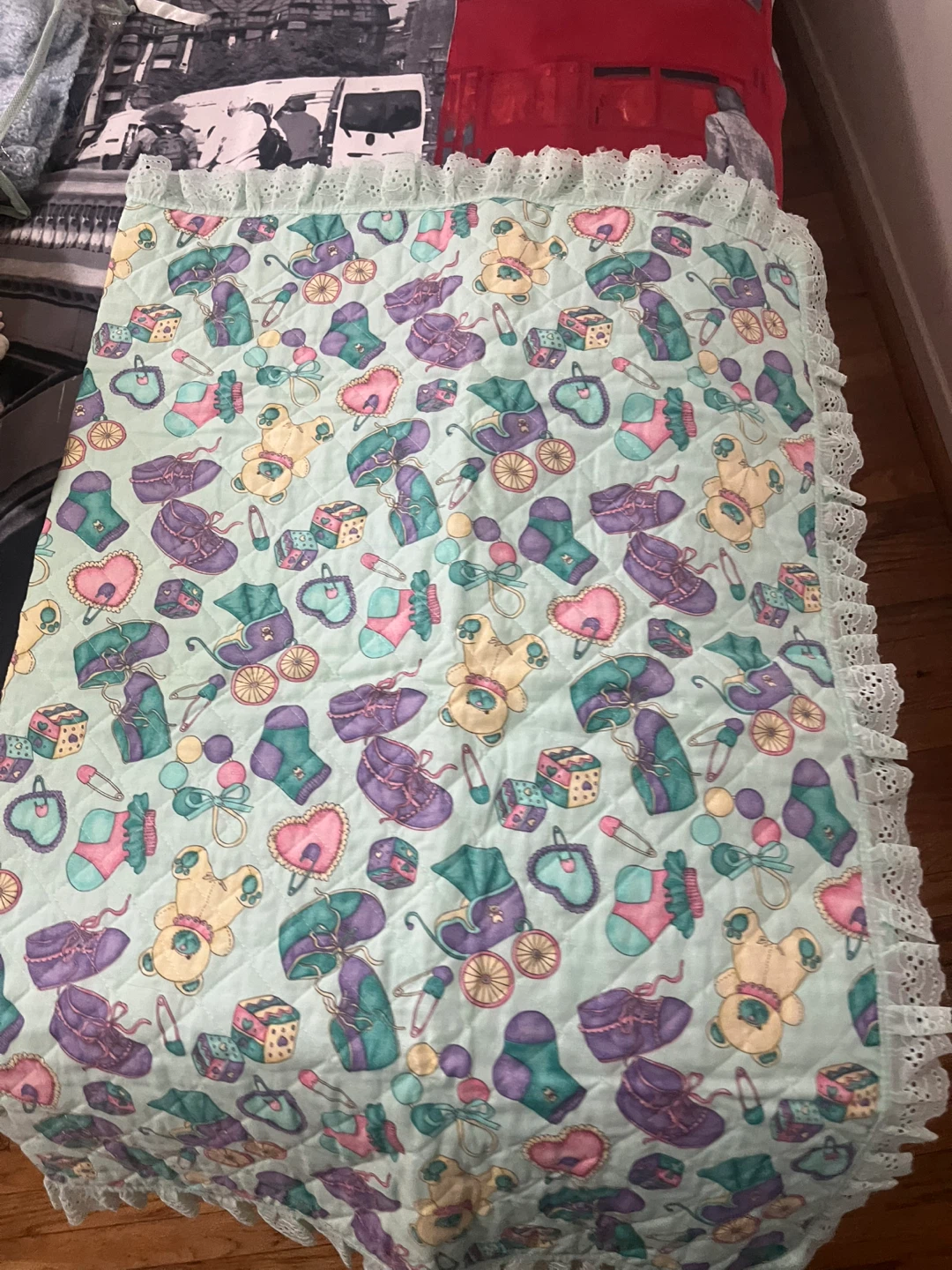 Baby Quilt Whimsical Print double sided brand new super soft - photo 4
