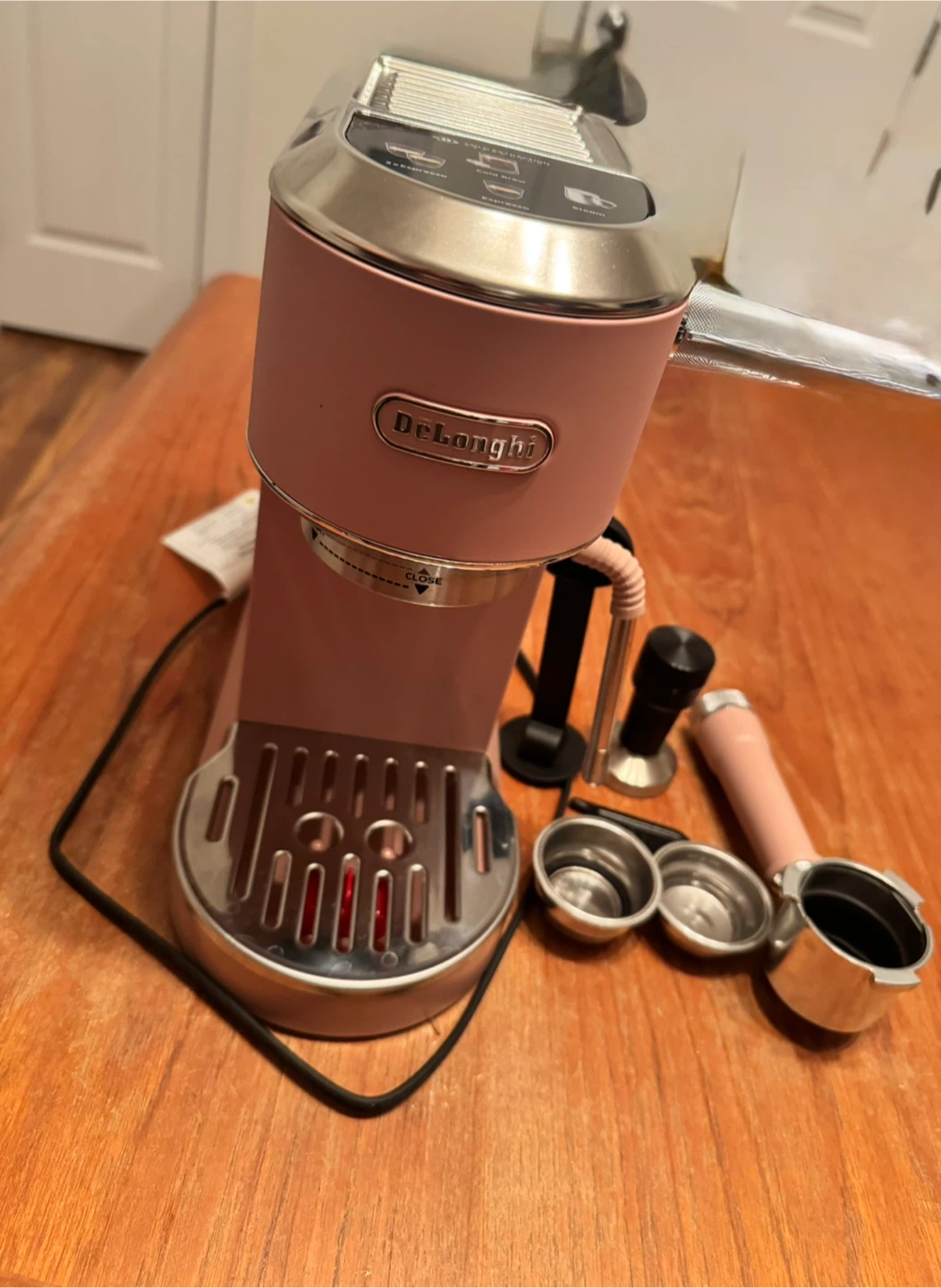 DeLonghi Pink Espresso Machine with Accessories