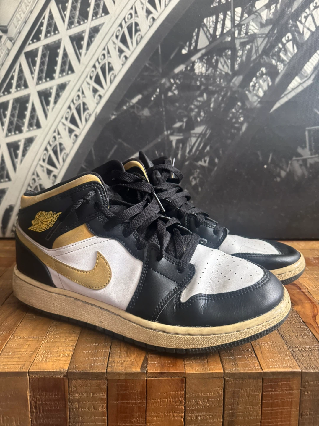 Air Jordan 1 Mid "Black Gold" Men's Size 11