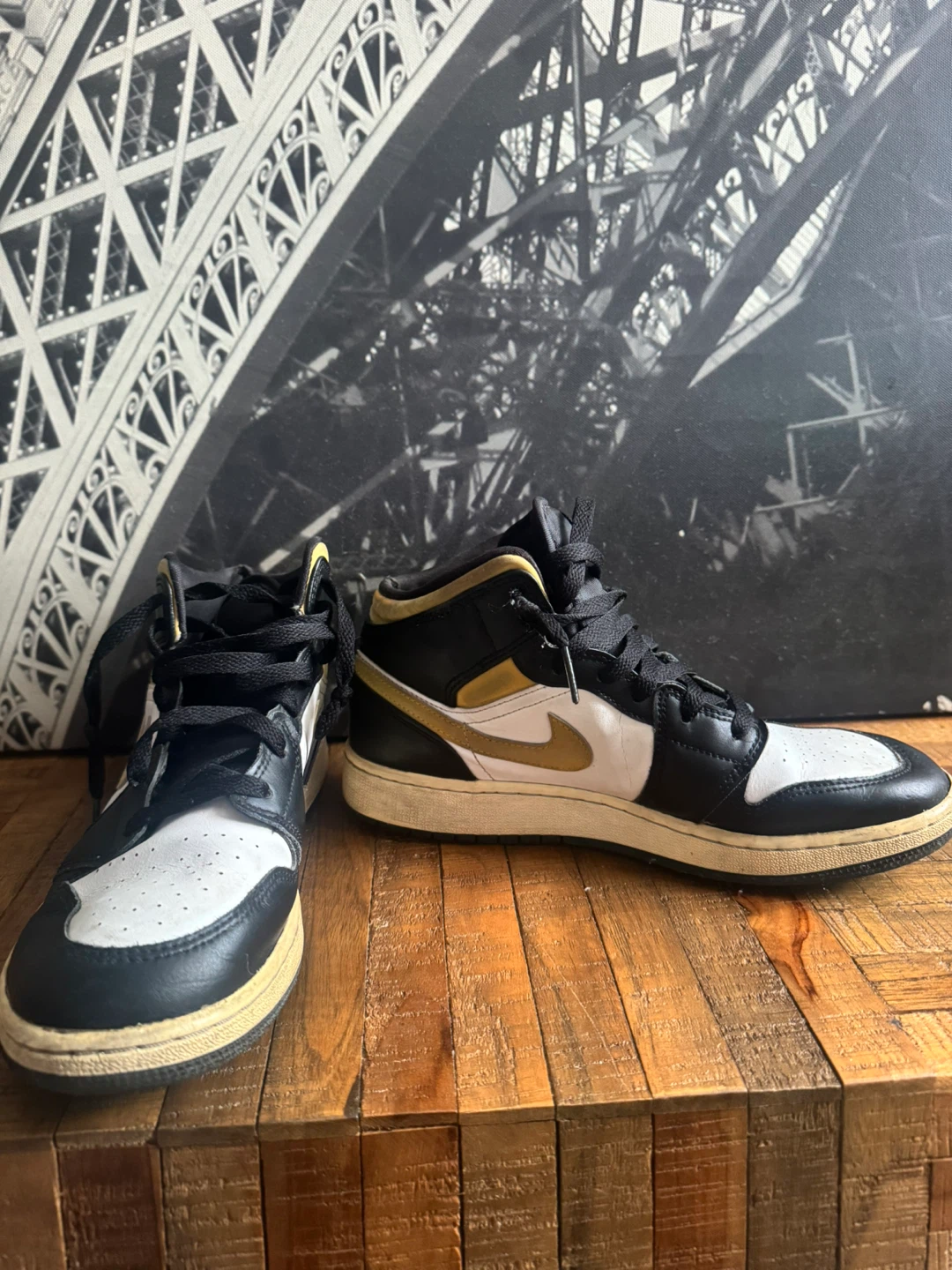 Air Jordan 1 Mid "Black Gold" Men's Size 11 - photo 2