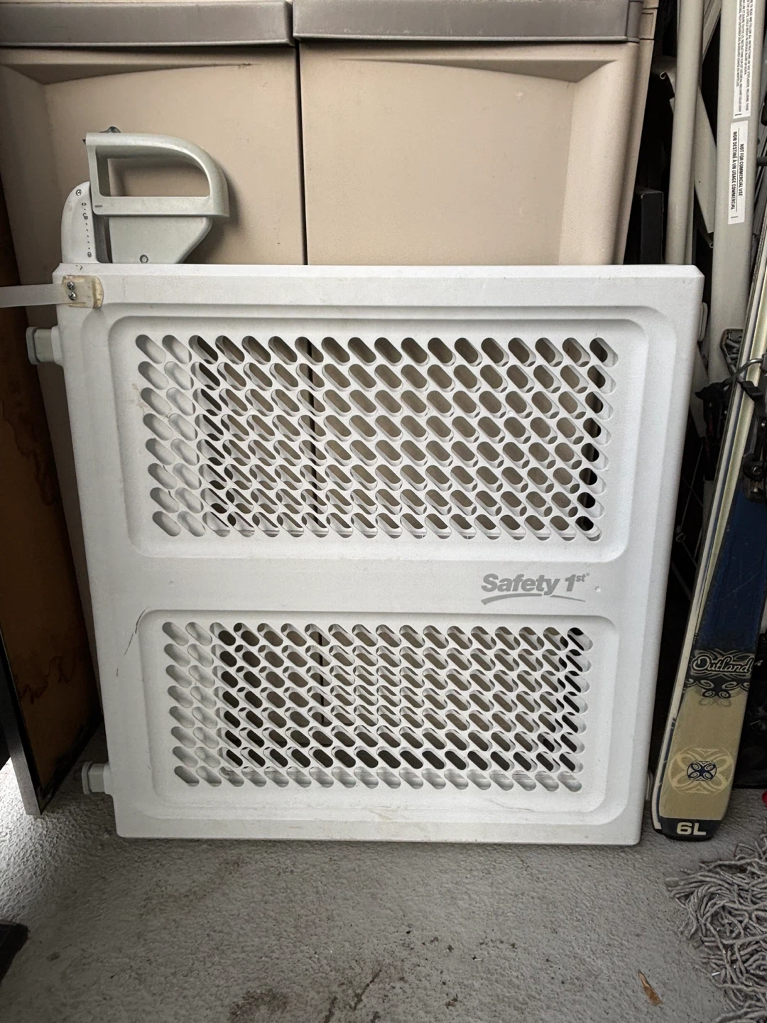 Safety 1st White Adjustable Width Baby Gate - photo 3