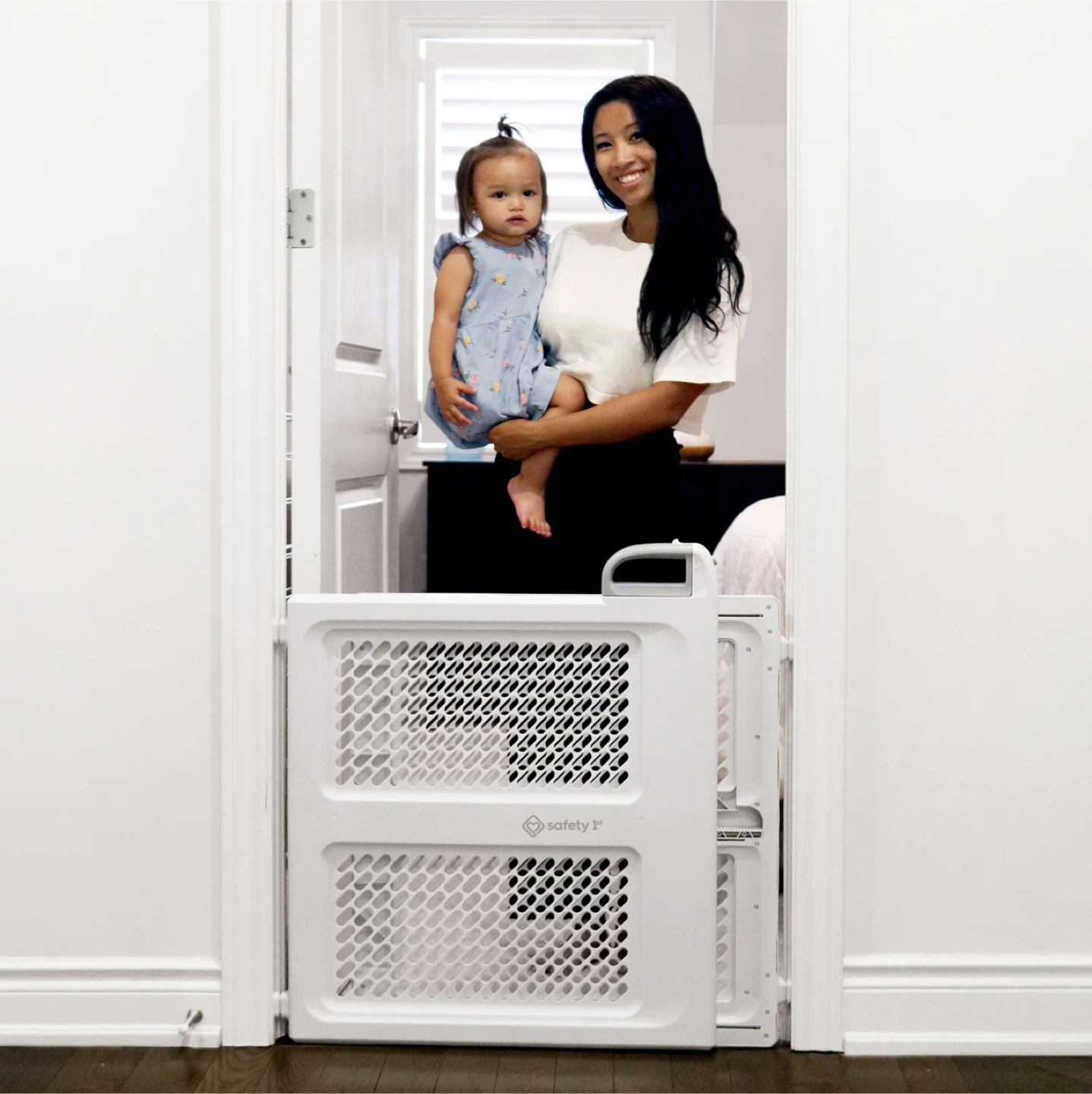 Safety 1st White Adjustable Width Baby Gate