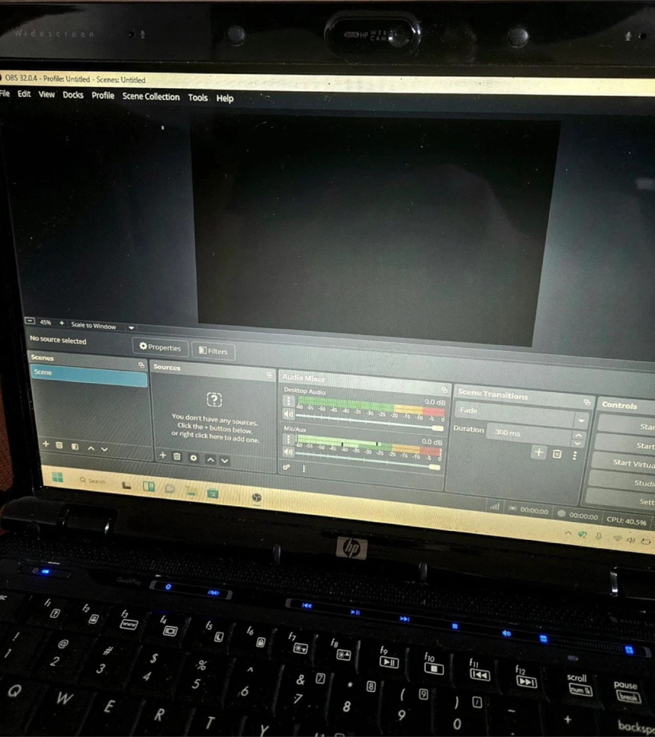 HP Special Edition Windows 11 Pro laptop - photo 3