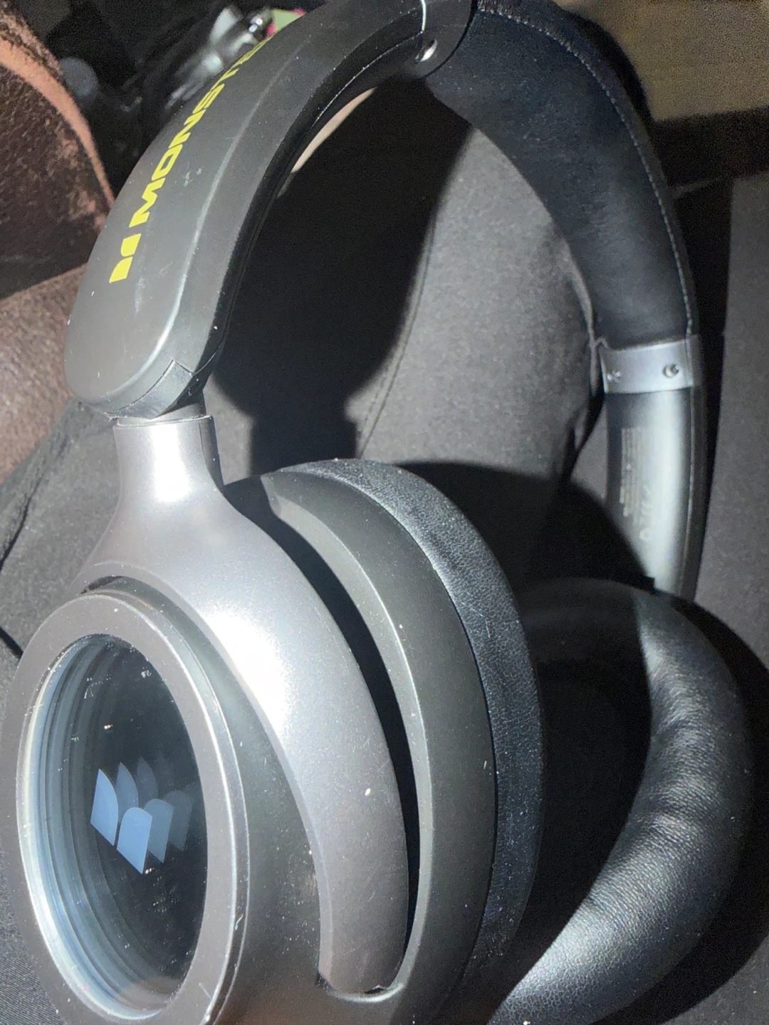 Monster persona 4 anc wireless headphones