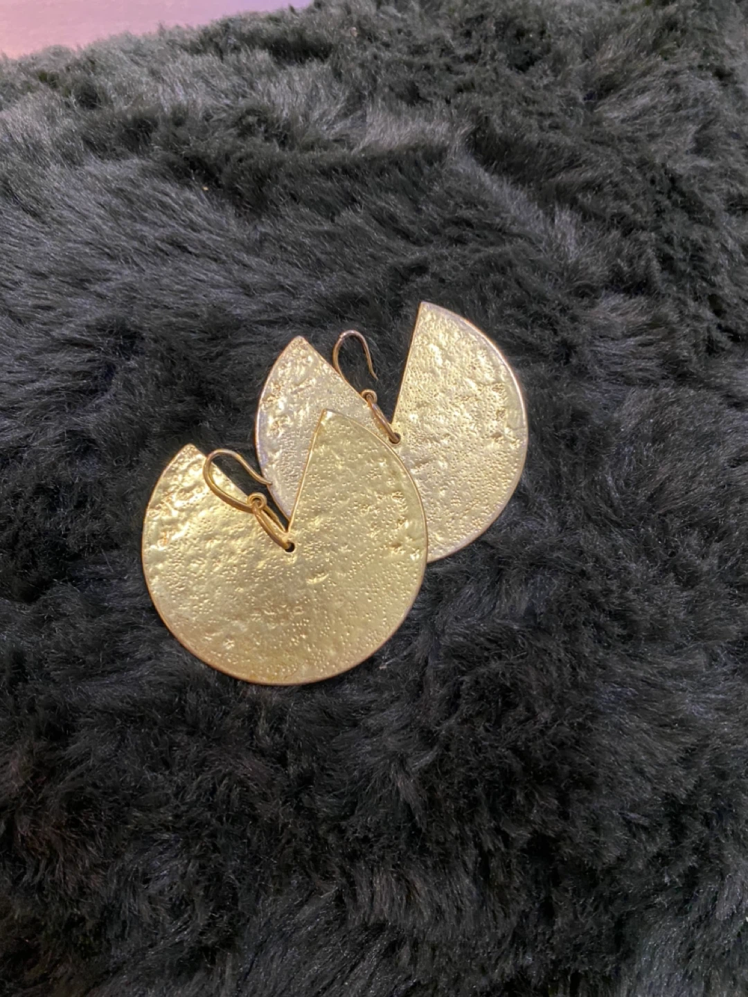 Gold Tone Hammered Disc Earrings - photo 3