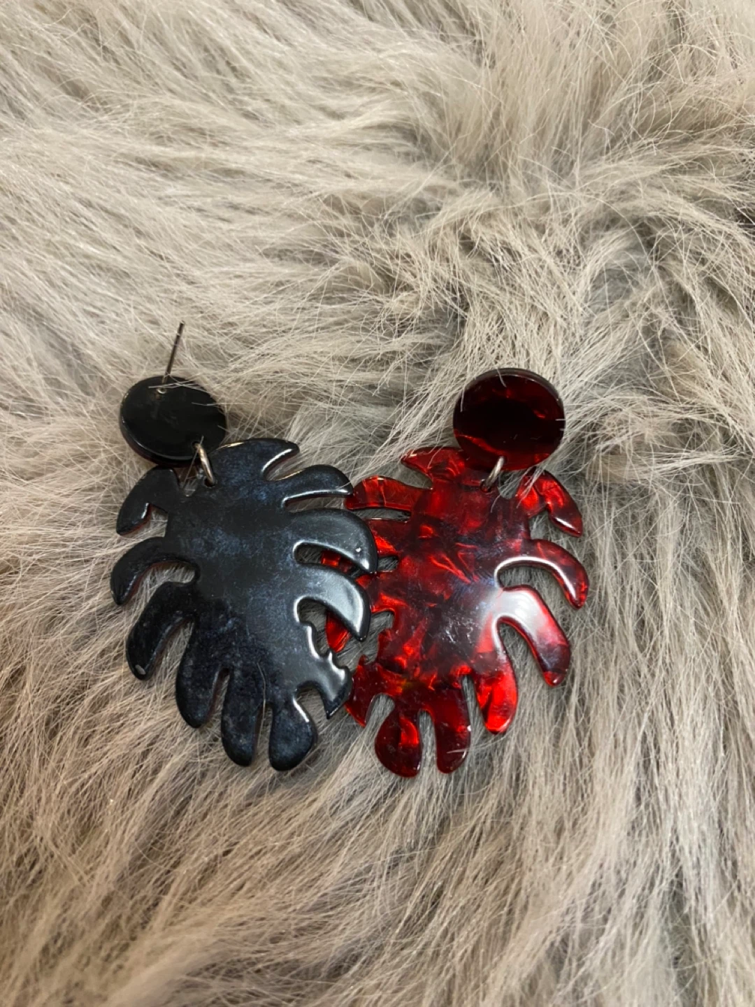 Leaf Dangle Earrings - Red and Black - photo 2