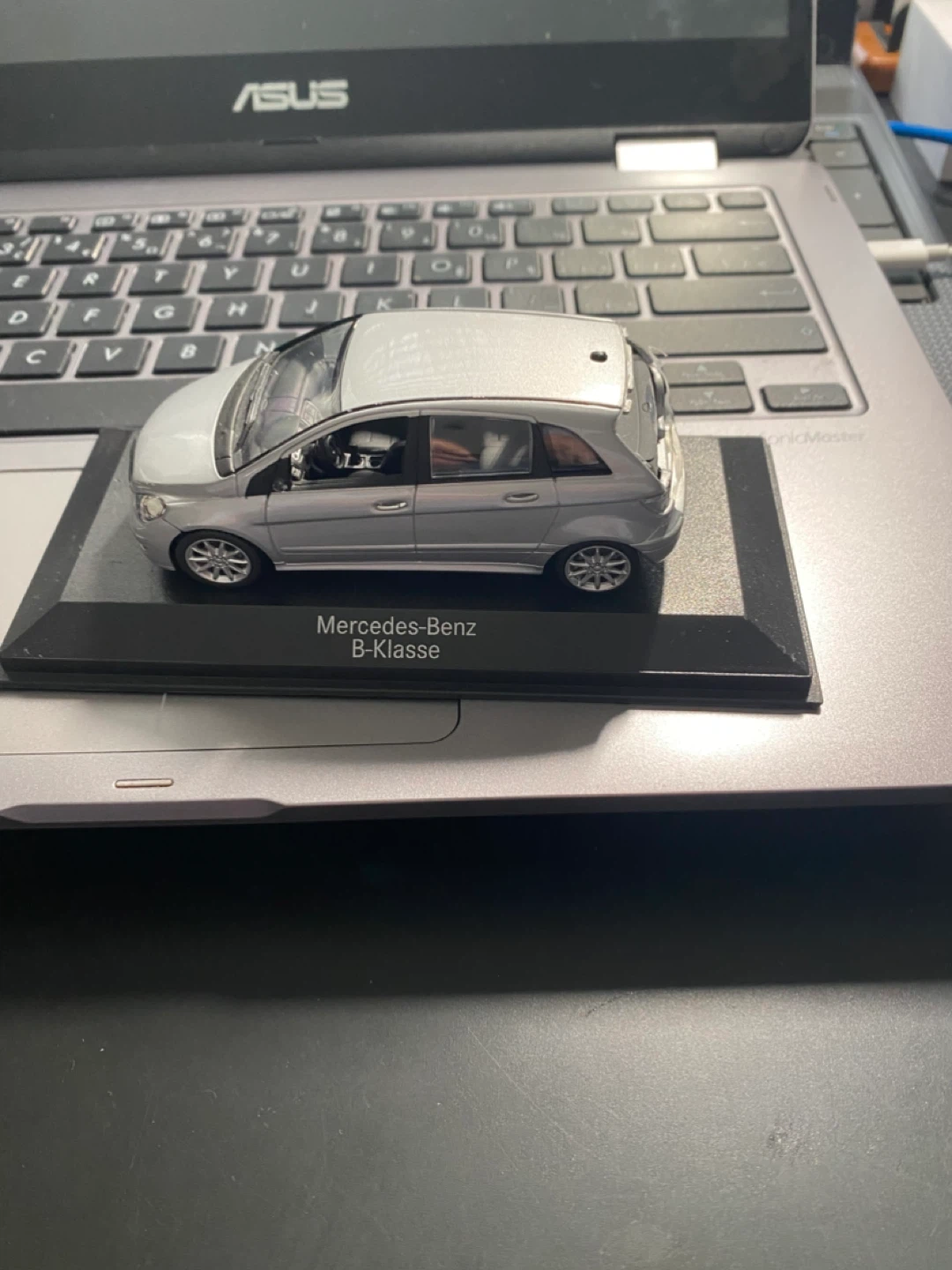 Mercedes-Benz B-Class Model Car