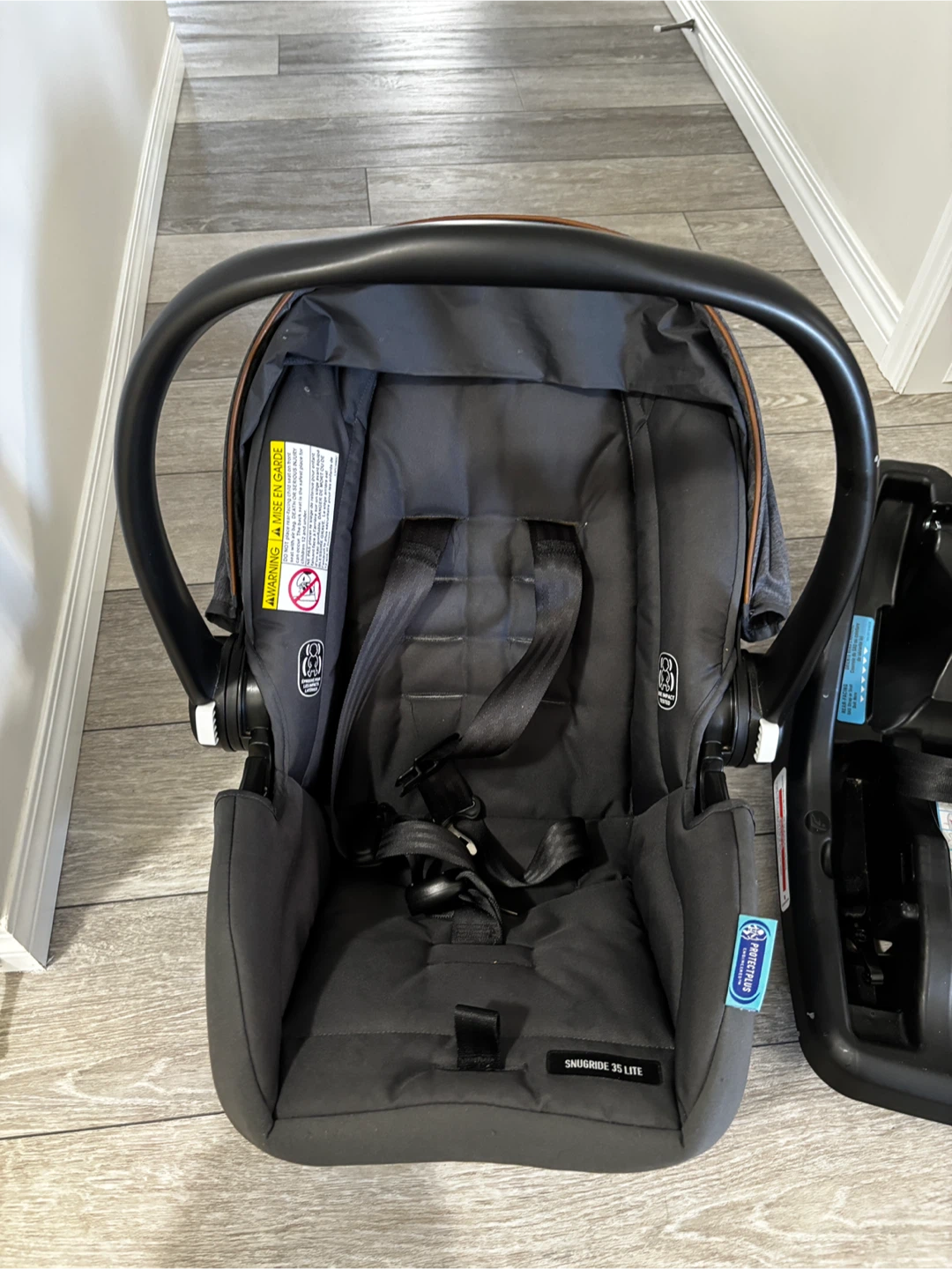 Graco SnugRide 35 Lite Infant Car Seat & Base - photo 3