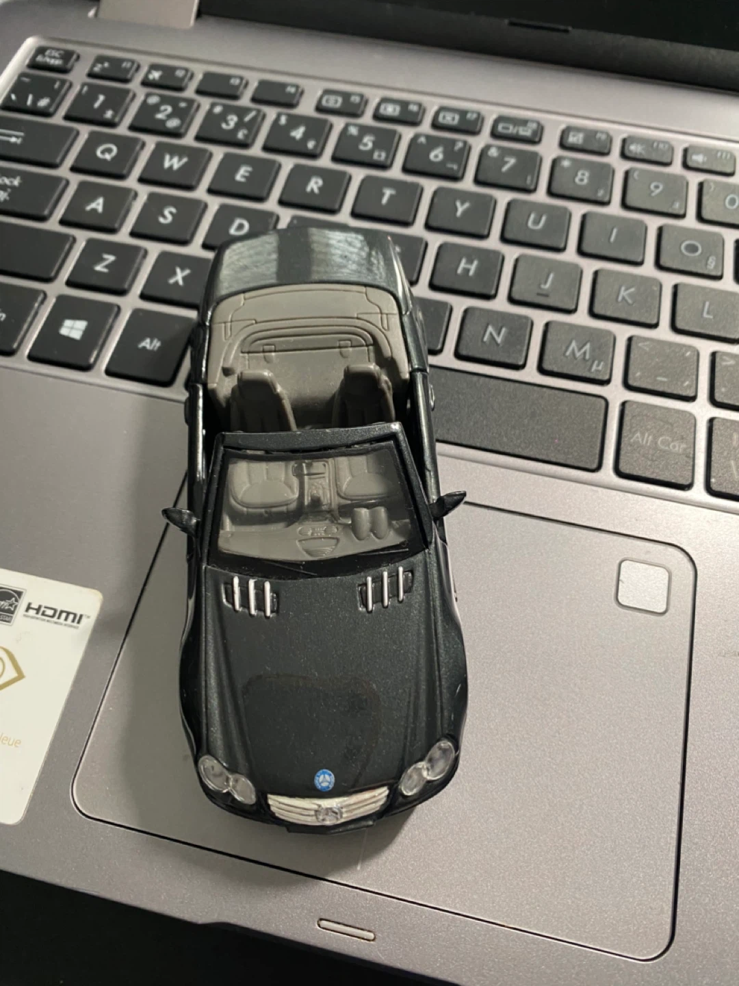 Mercedes-Benz SL 2001 Diecast Car - photo 5