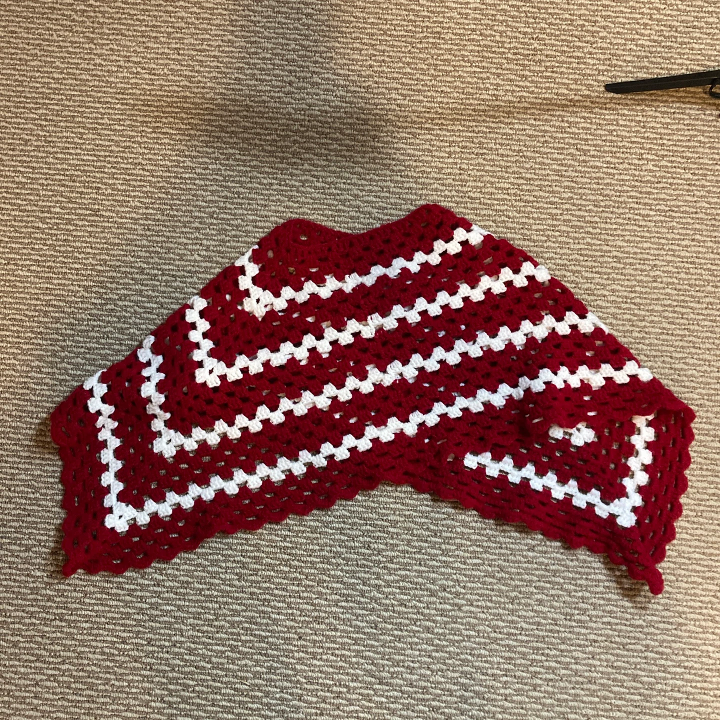 Red and White Crochet Poncho/Shawl - photo 3