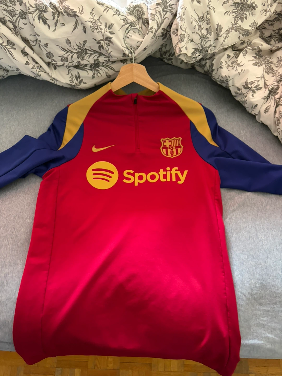 FC Barcelona Spotify Training Top