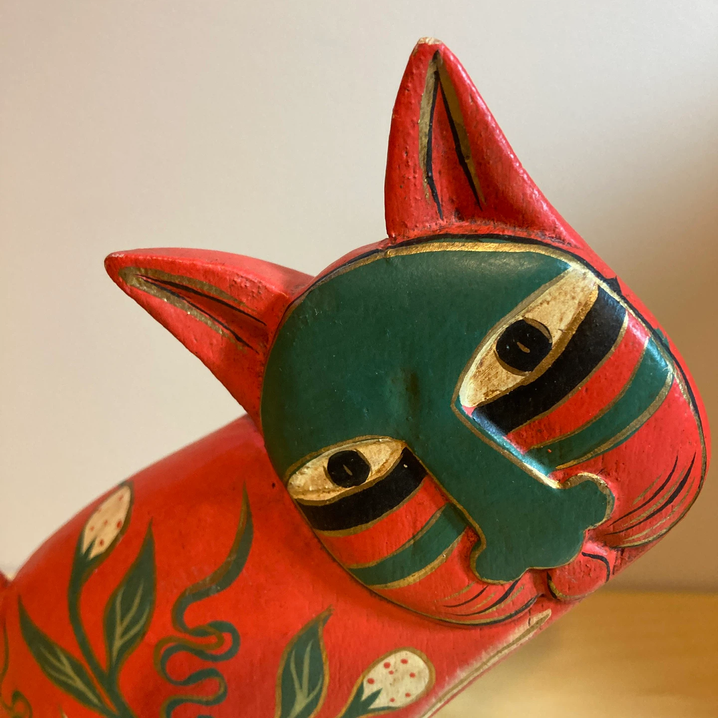 Laurel Burch inspired Wooden Cat Figurine - photo 2