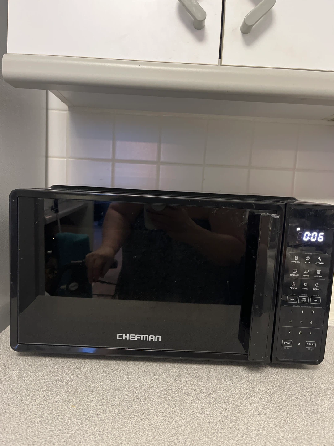 Small Microwave CHEFMAN