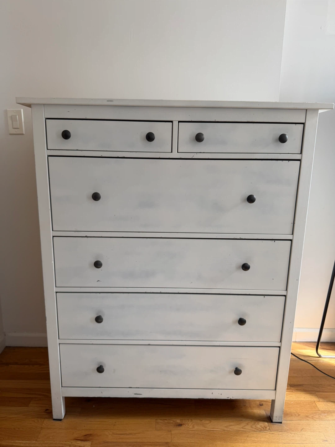 White 6-Drawer Dresser