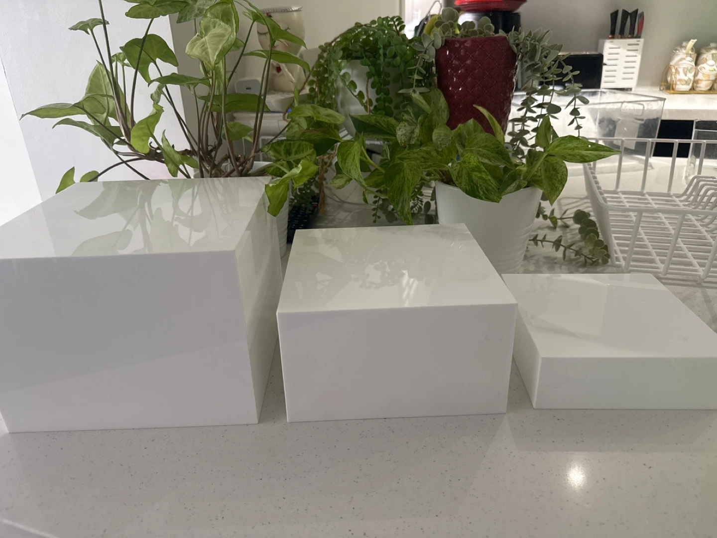 Set of 3 White Display Pedestals - photo 2