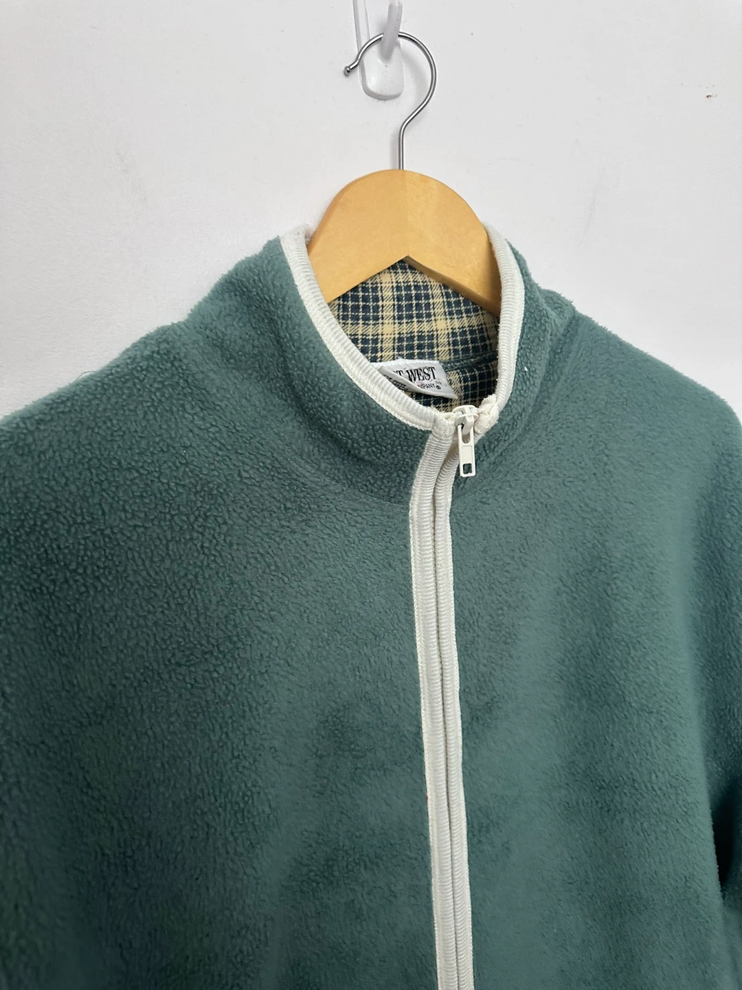 Vintage East West Fleece Jacket with Snowflake Embroidery - photo 3