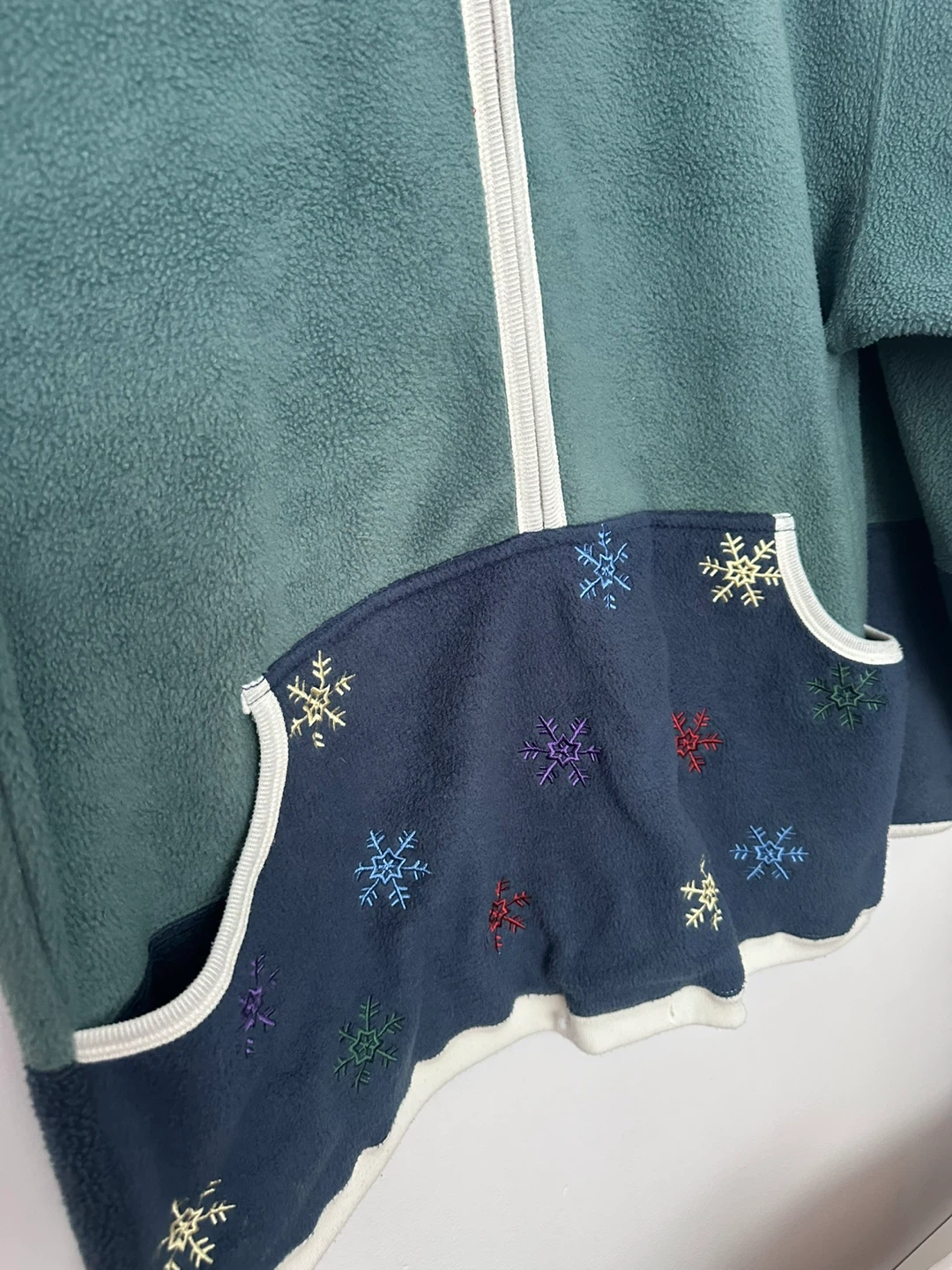 Vintage East West Fleece Jacket with Snowflake Embroidery - photo 5