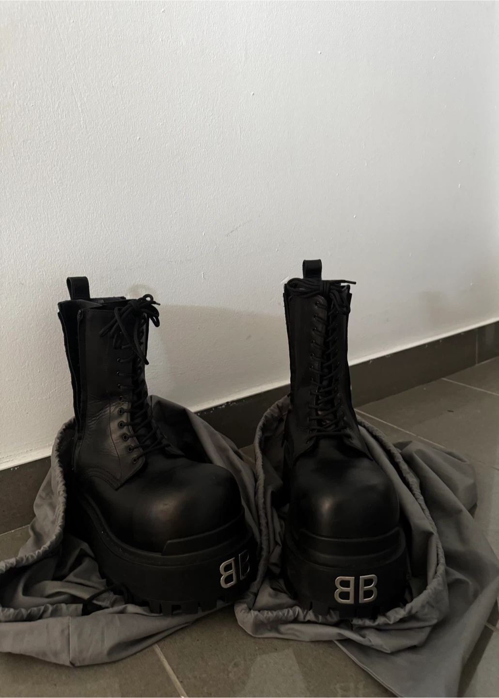 Balenciaga "XXL" Boots - photo 2