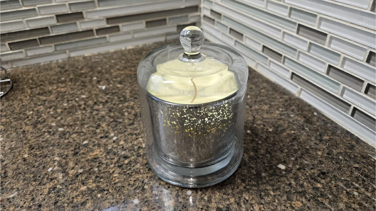 Decorative Candle with Glass Lid