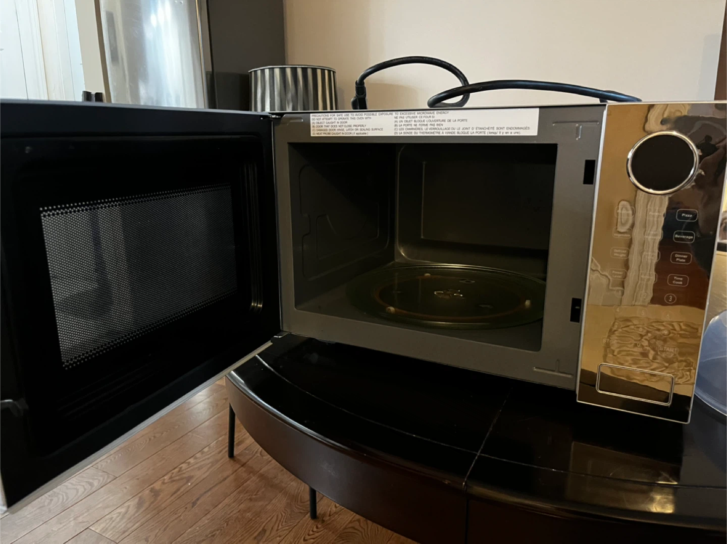 Westinghouse Microwave 30L - photo 2