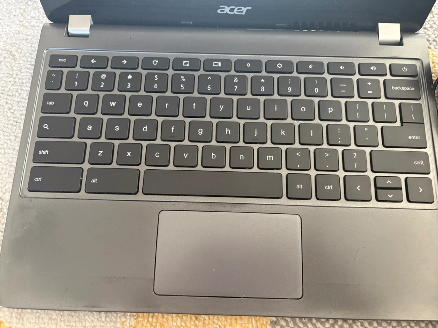 Acer Chromebook C740 - photo 3