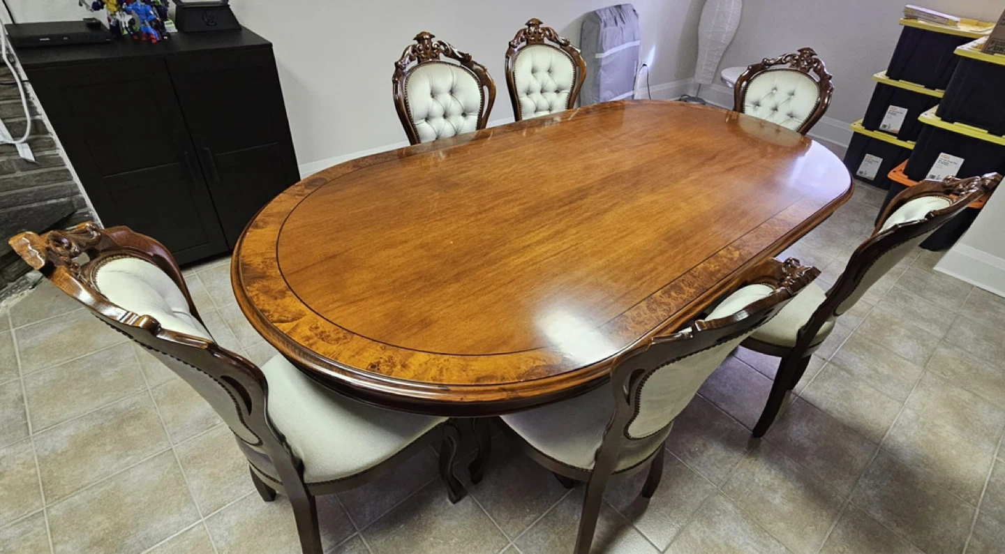 Oval Dining Table with 6 Chairs
