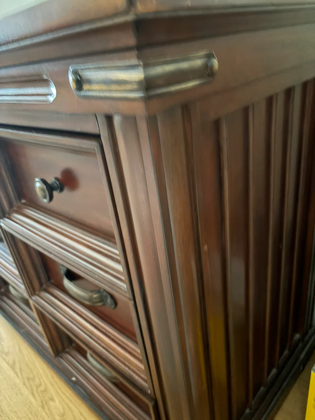Gorgeous solid wood sideboard / dresser - photo 2