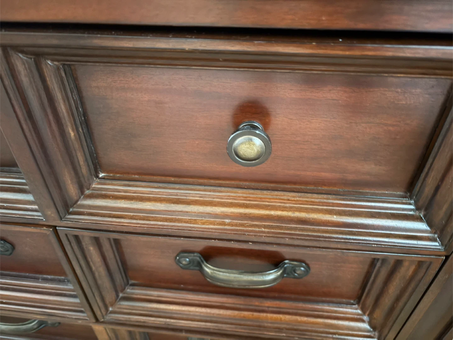 Gorgeous solid wood sideboard / dresser - photo 3