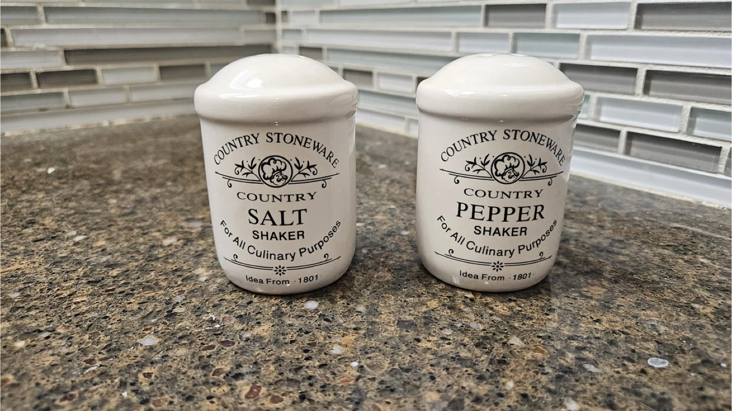 Country Stoneware Salt and Pepper Shakers - photo 2