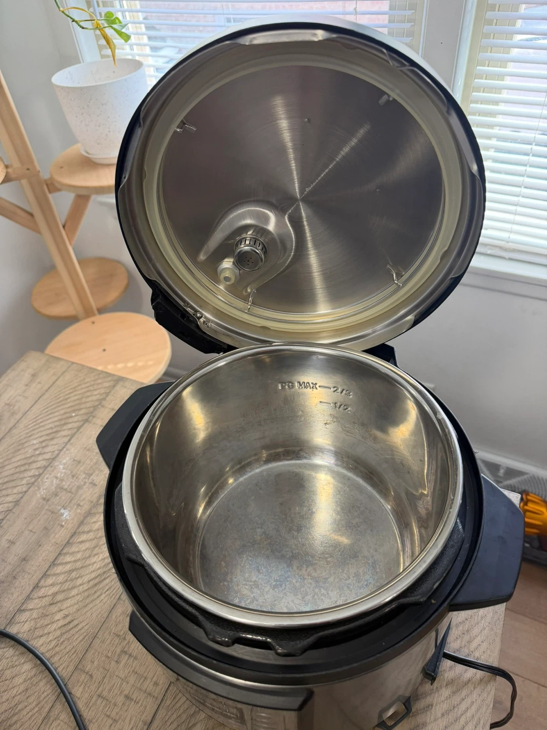 Instant Pot Duo 7-in-1 Electric Pressure Cooker - photo 5
