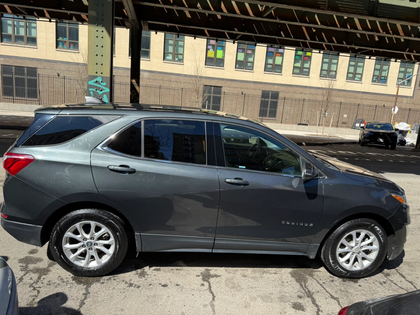 Used Chevrolet Equinox for Sale - photo 2