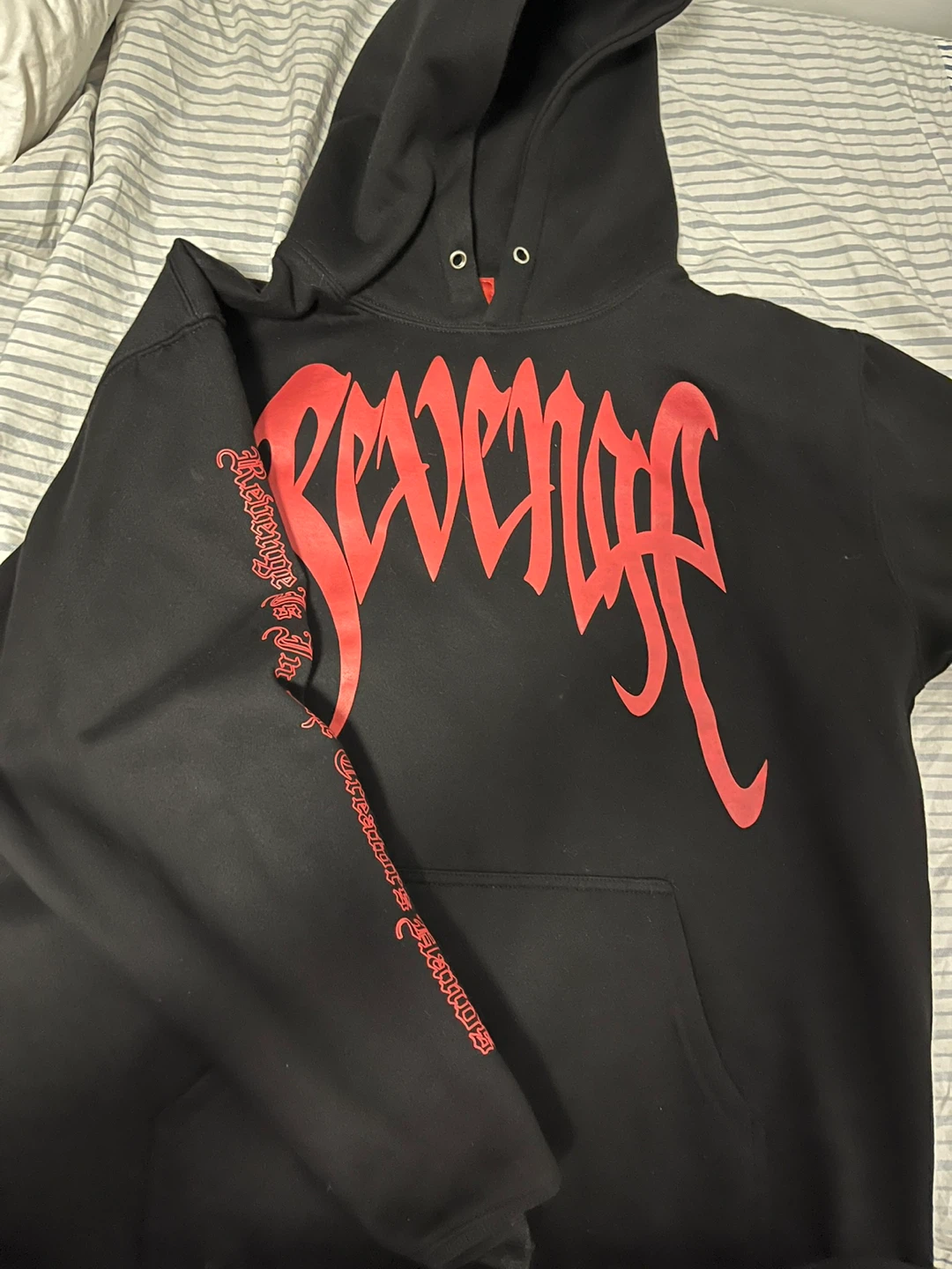 Revenge Hoodie Black/Red X-Large
