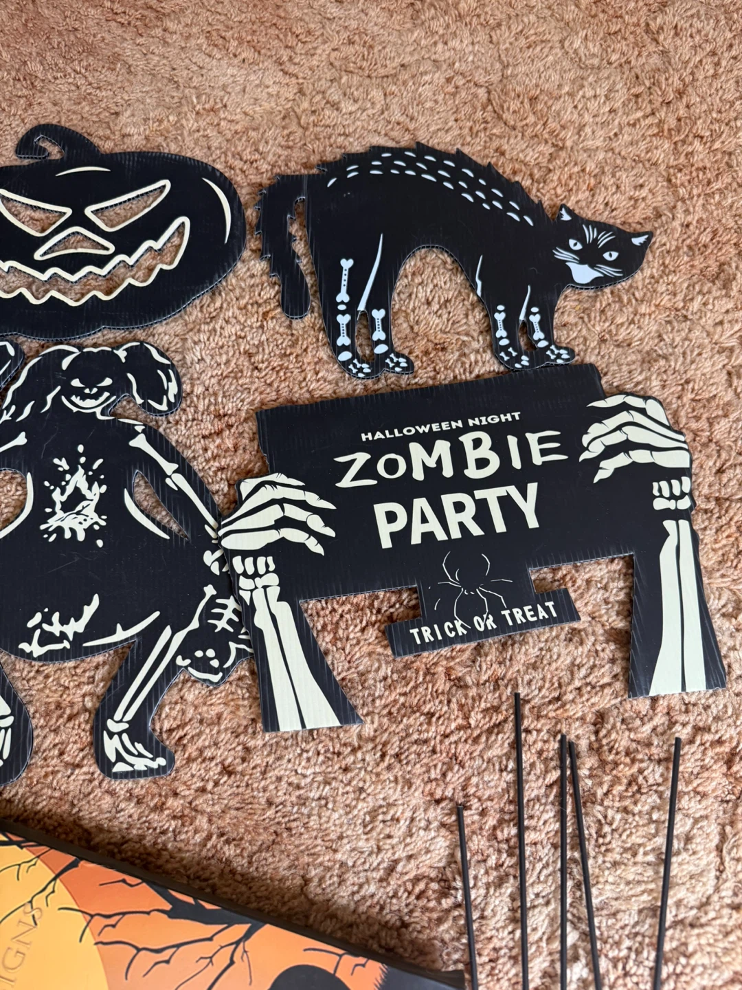 Halloween Yard Signs - Zombie Party & More - photo 2