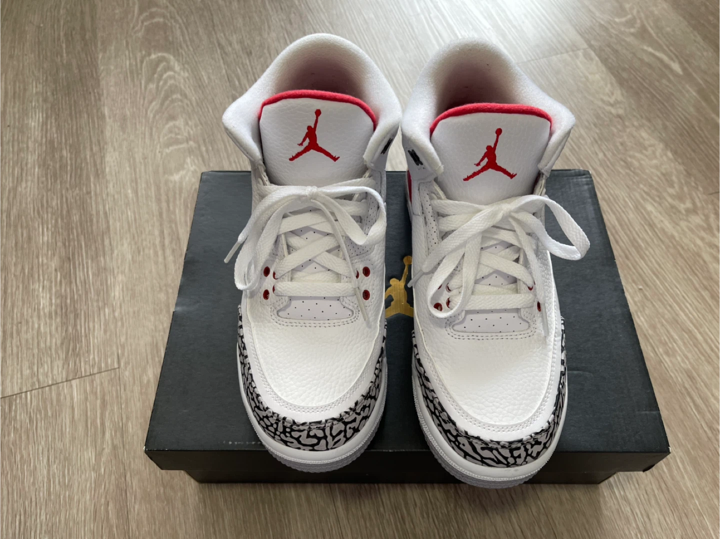 Air Jordan 3 Retro (White/Red)