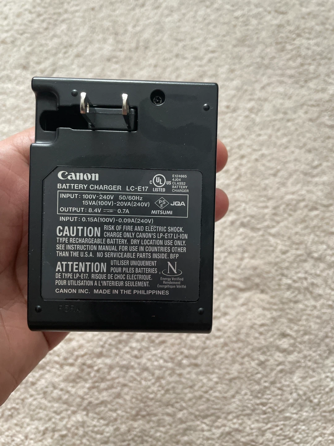 Canon LC-E17 Battery Charger - photo 2