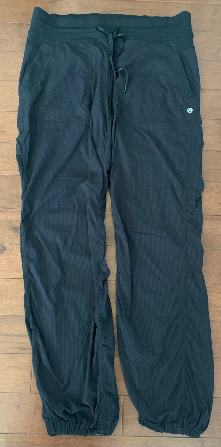 Lululemon dance studio joggers - women’s size 10
