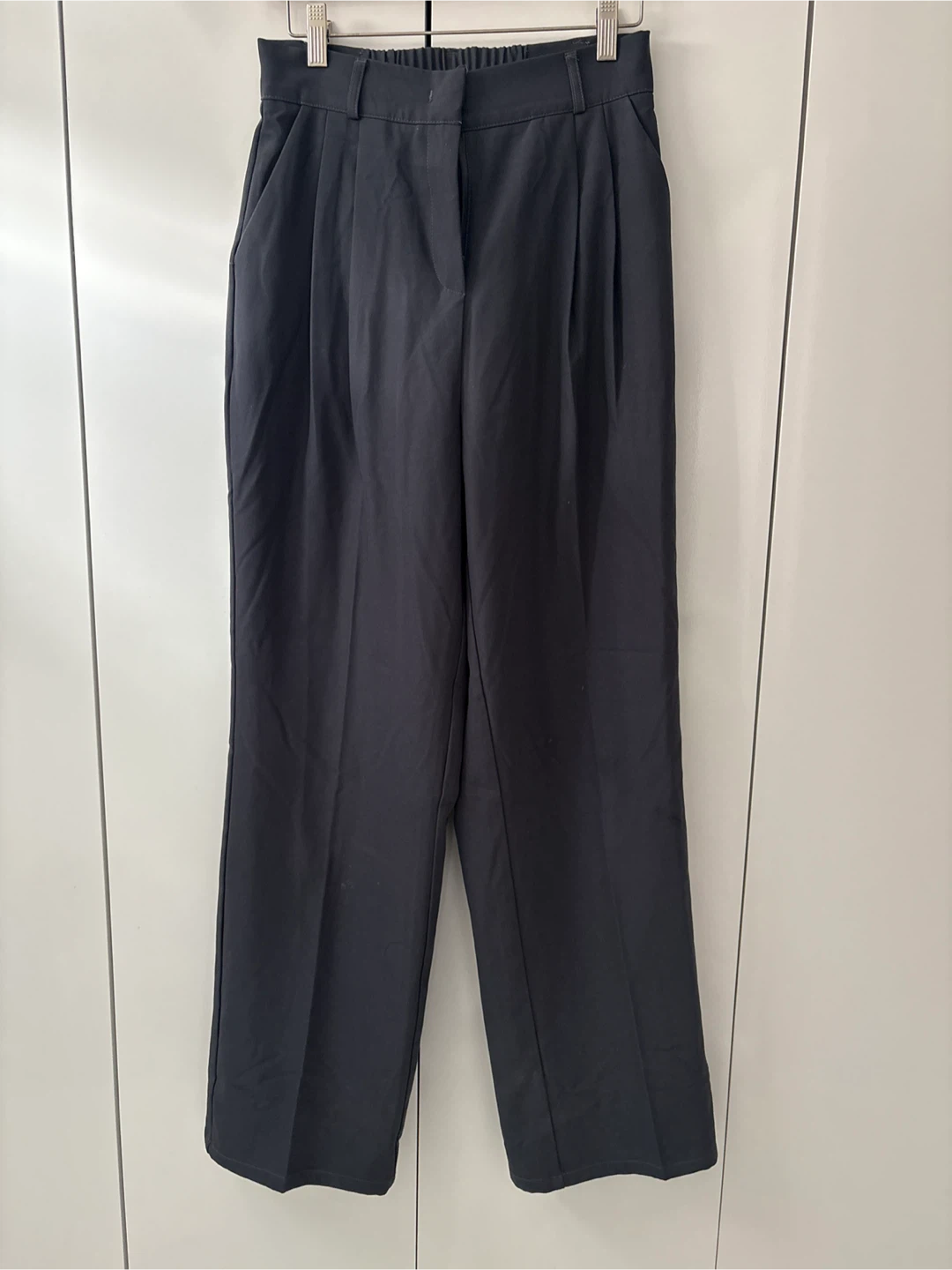 Dark gray pleated tailored pants (Korean brand) - photo 2