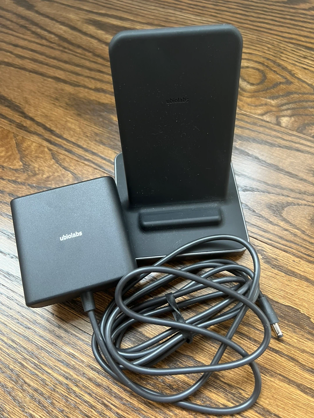 ubiolabs Wireless Charging Stand with Power Adapter