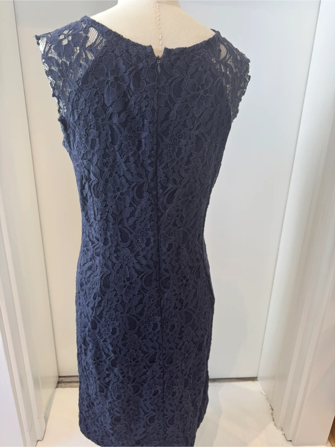 Navy Lace Sheath Dress - photo 3