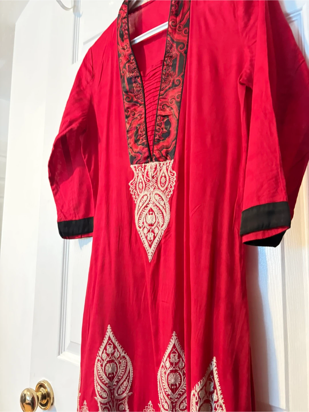 Red Kurti with Embroidered Neckline and Hem - photo 3