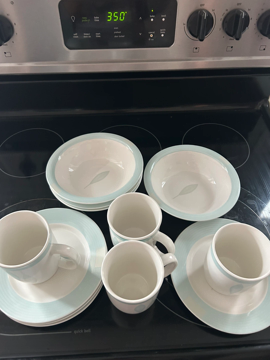 Togo 4-Piece Set with Bowls, Side Plates & Mugs - photo 3