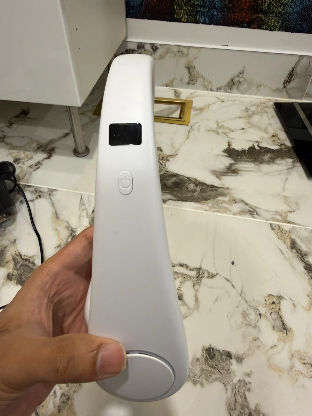 ❄️ MOVING OUT SALE – Portable Neck Fan (Hands-Free) - photo 3
